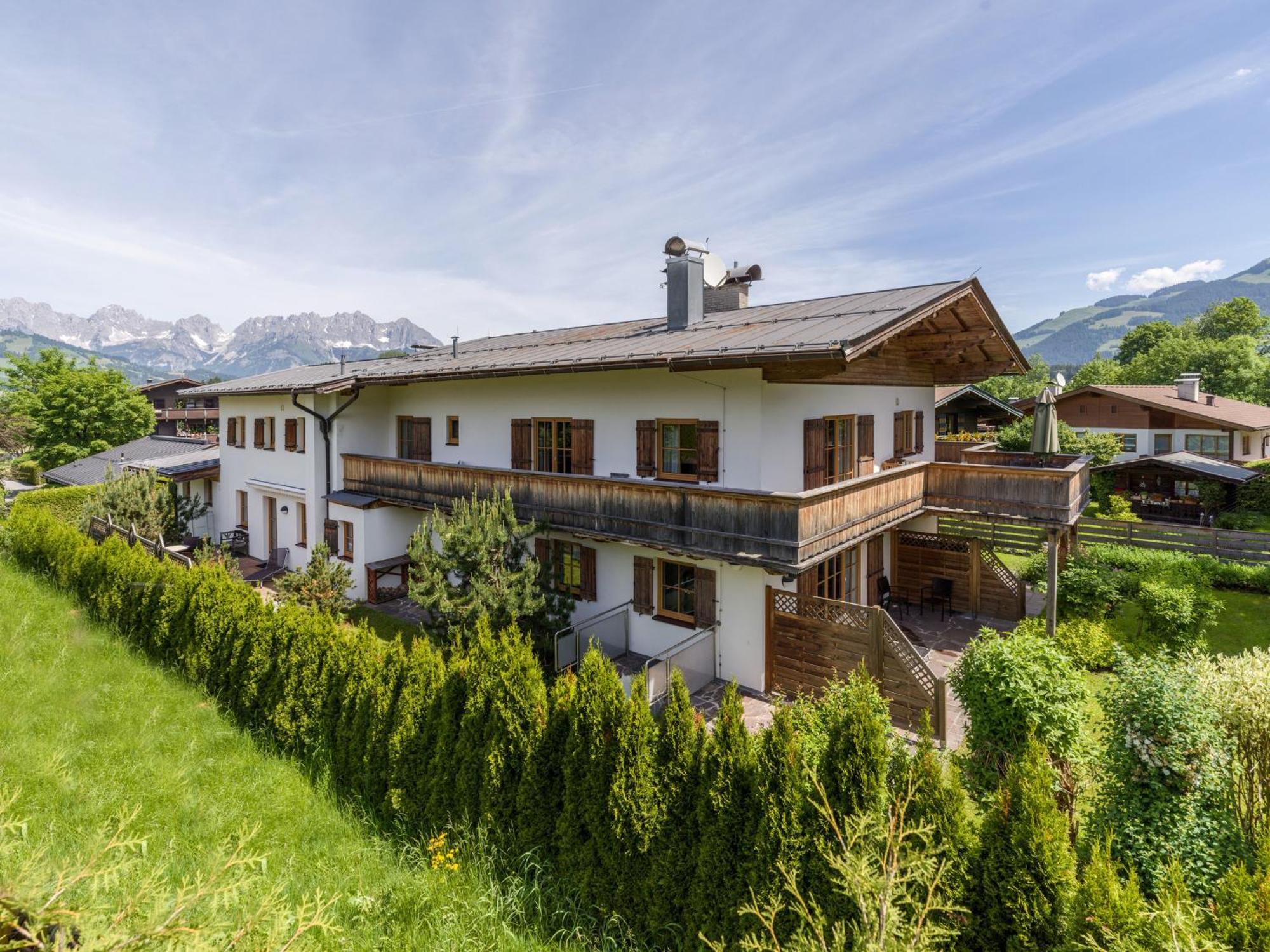 Landhaus Kitzhorn Appartement Hahnenkamm - By Nv-Appartements Kitzbuhel Exterior photo